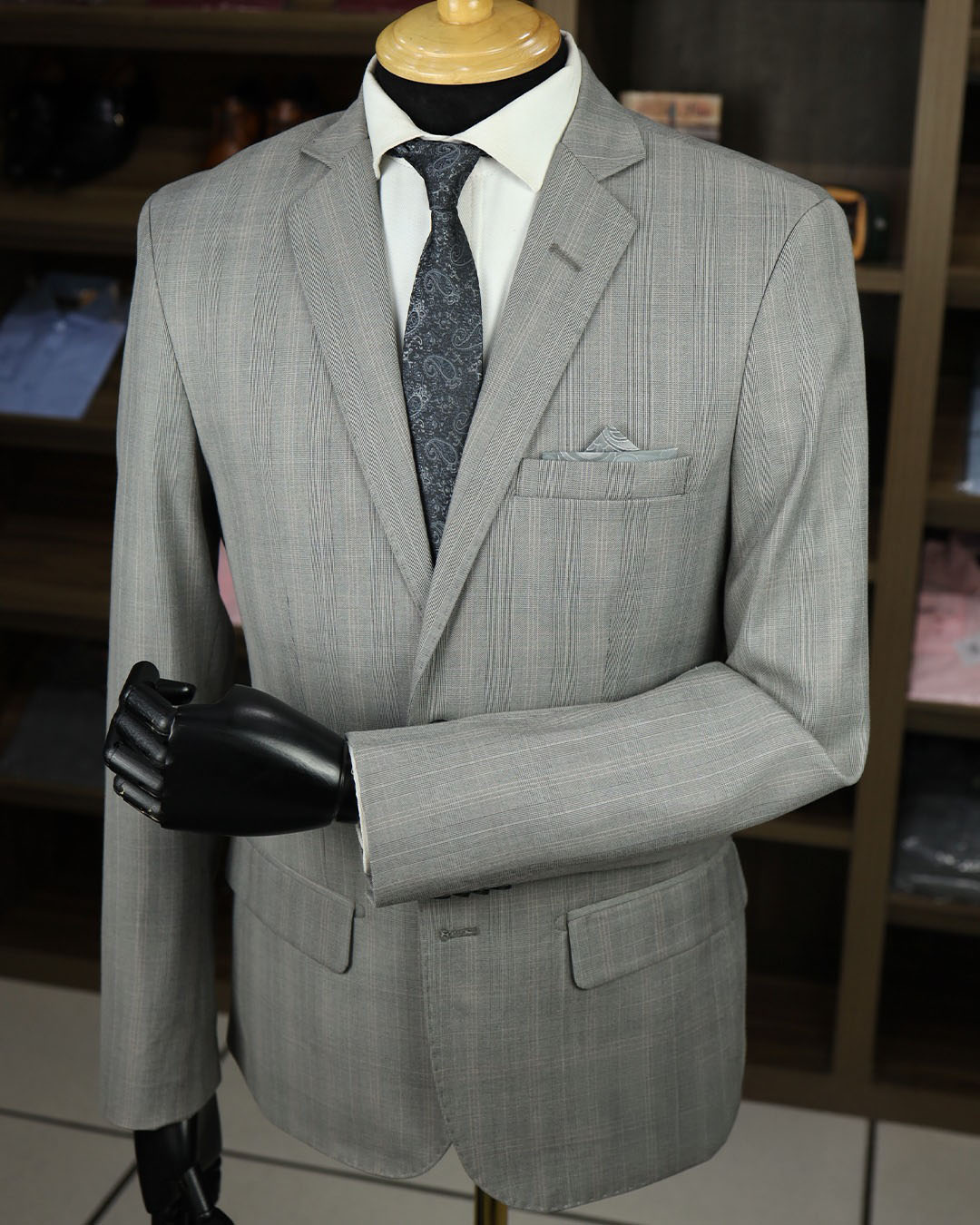 Terno Cinza c/ Lenço Maleável