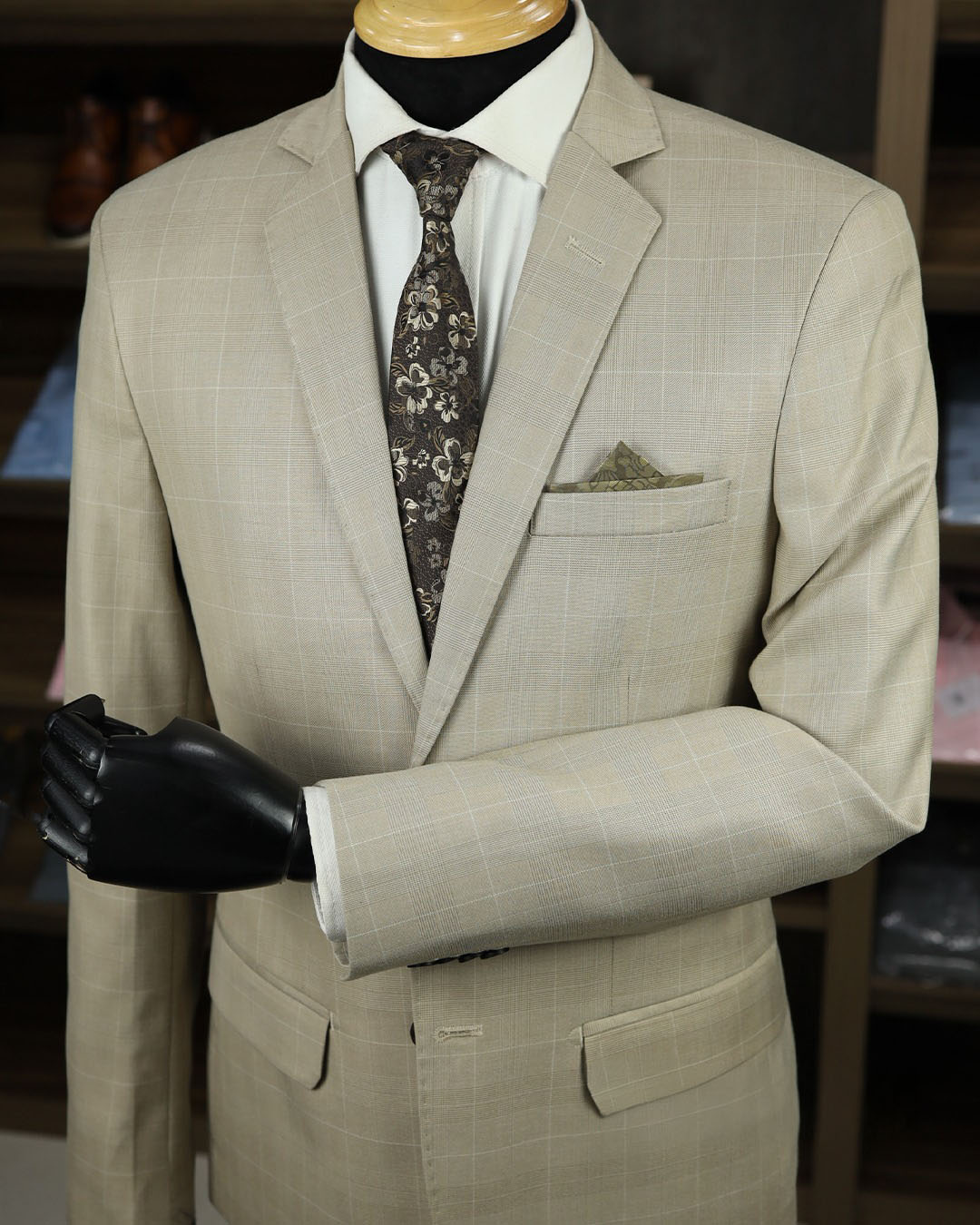 Terno Bege Detalhe c/ Lenço Maleável