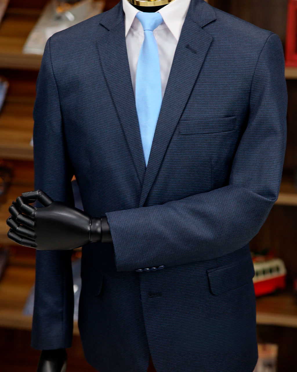 Terno Azul Noite Detalhado