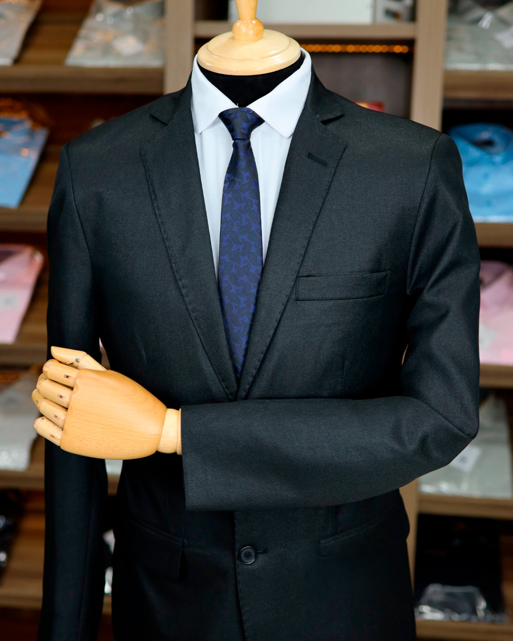 Terno Preto com Brilho