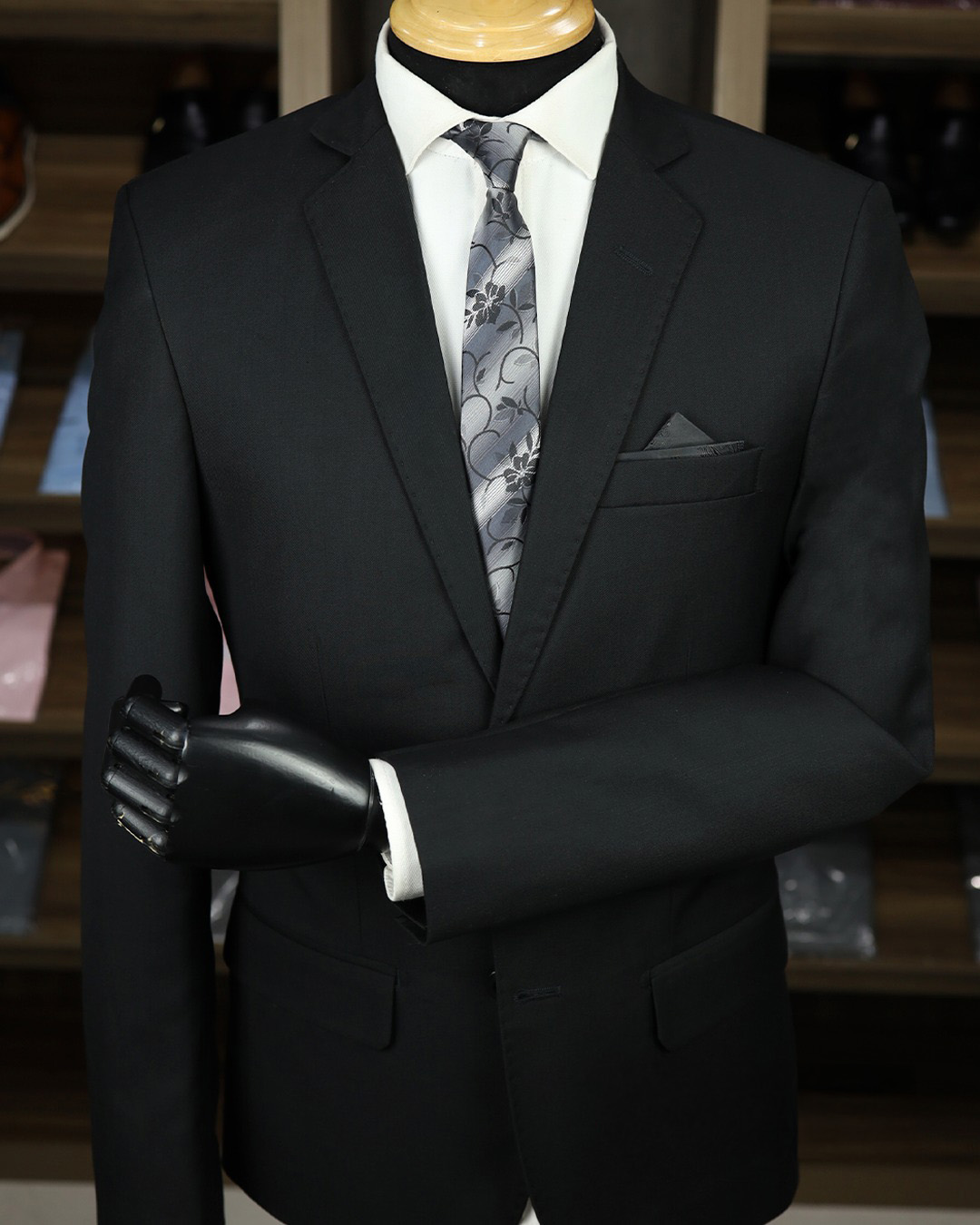 Terno Preto c/ Lenço Maleável