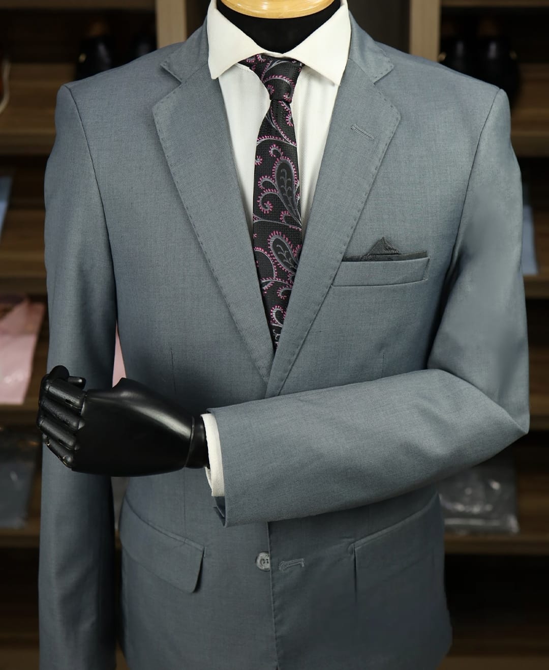 Terno Cinza Escuro c/ Lenço Maleável