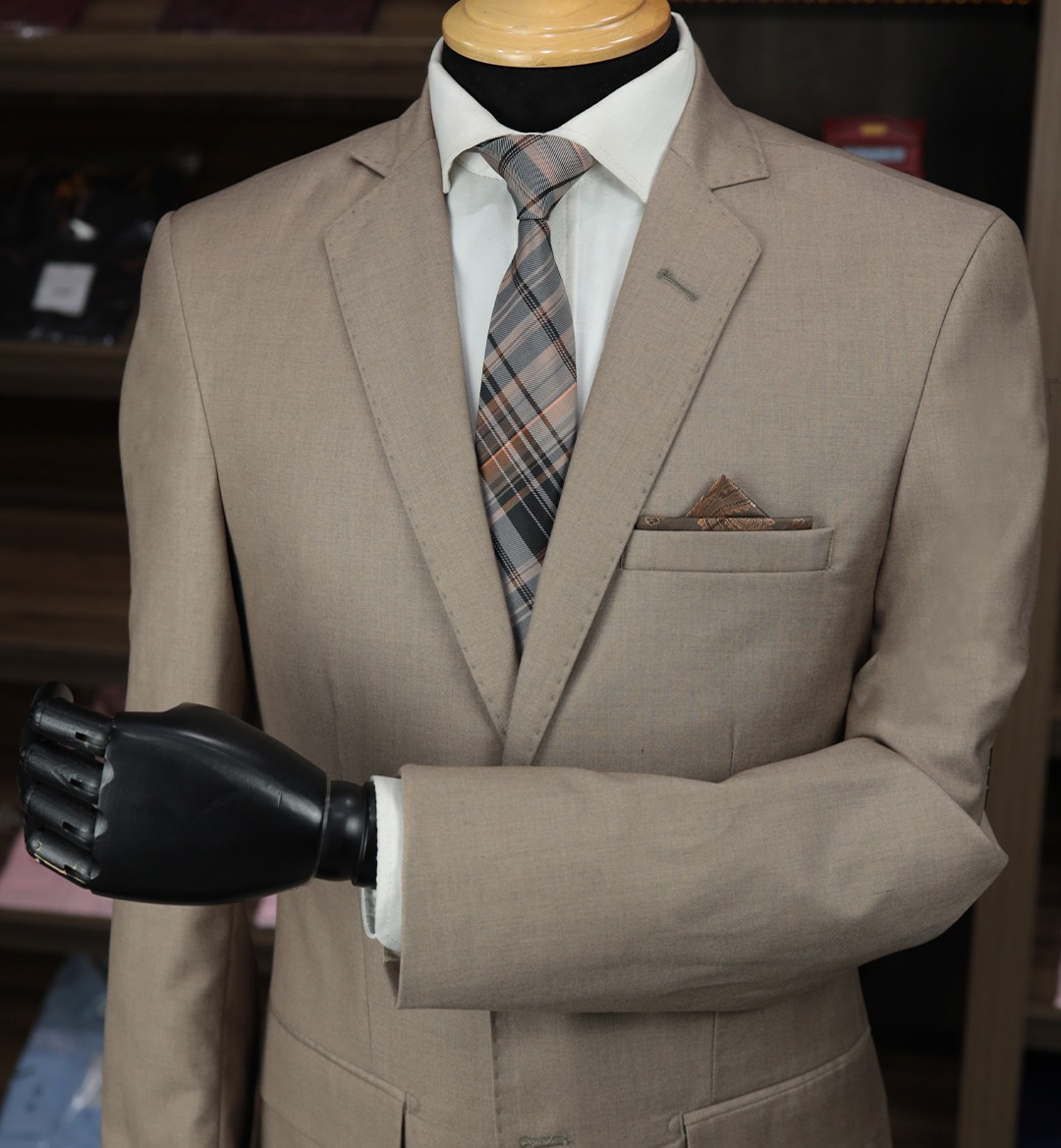 Terno Marron C/ Lenço Maleável