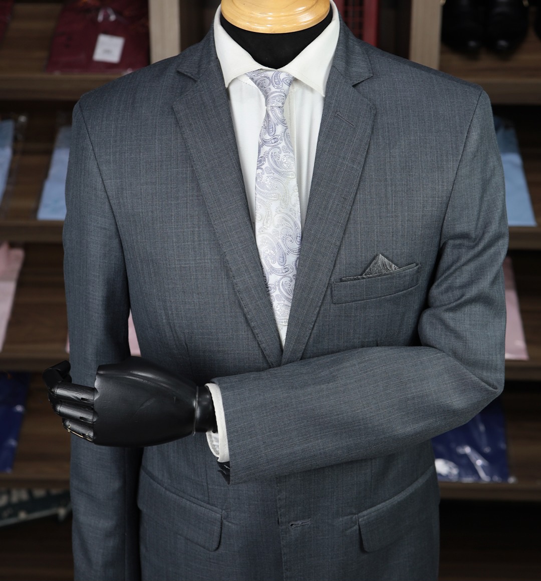 Terno Poliviscose Chumbo Detalhe