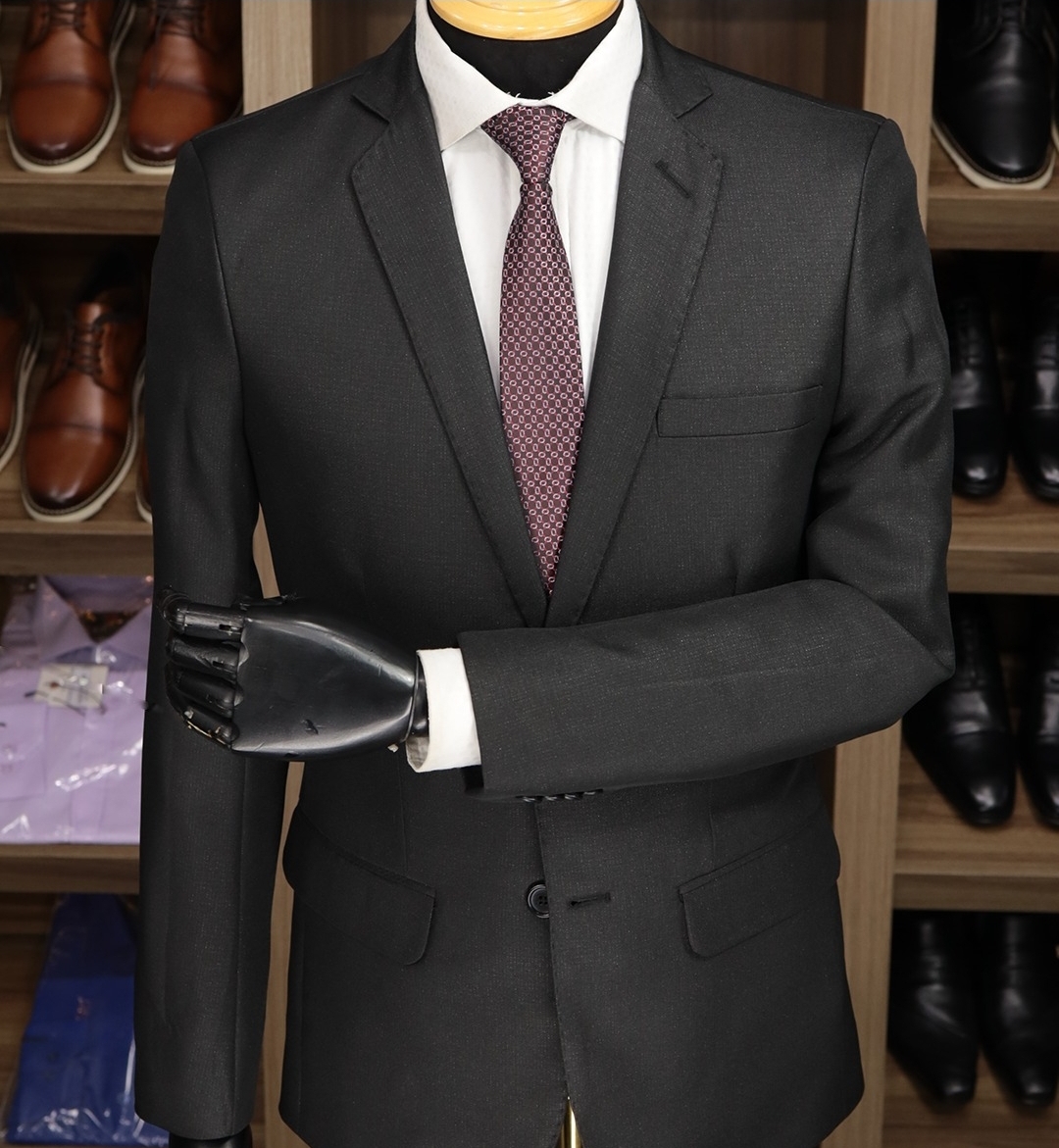 Terno Preto Rochester Detalhe
