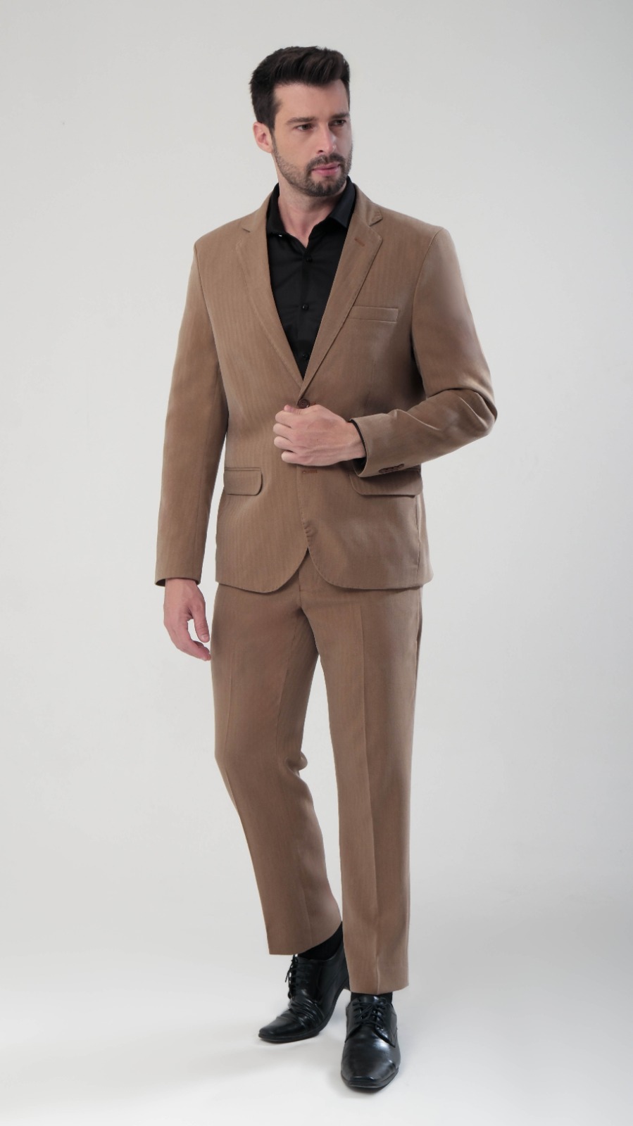 Terno Marron Poliviscose com Risca